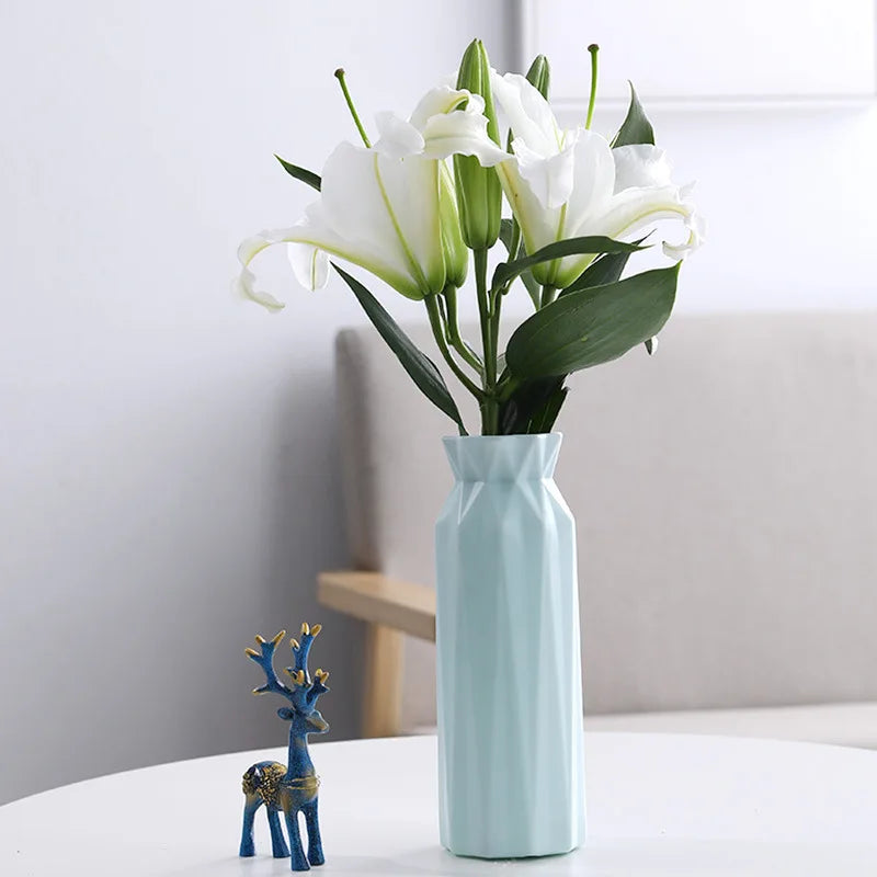 Water Ripple Plastic Vase